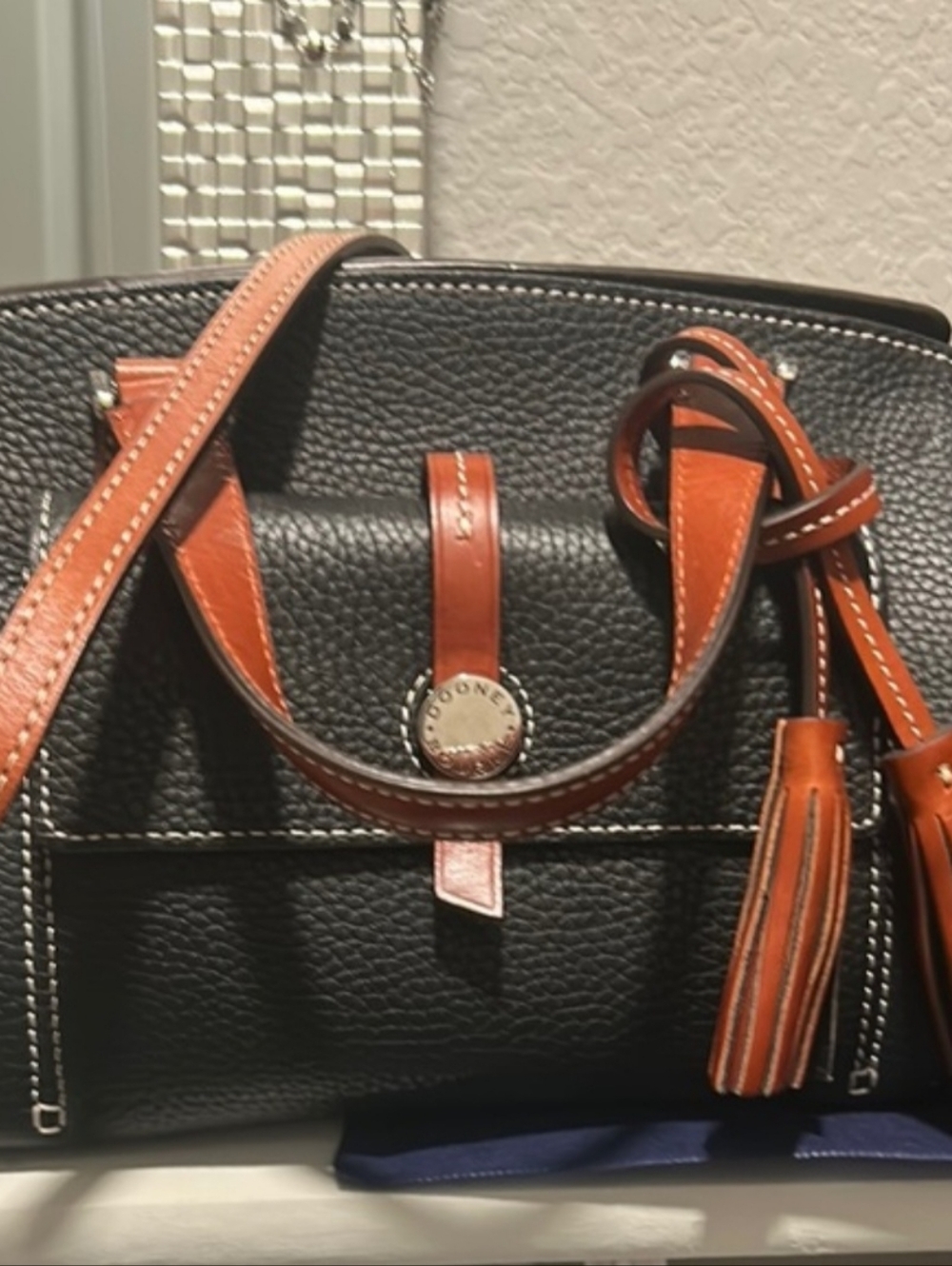 Dooney & Bourke Cambridge ConvertibleCrossbody Satchel